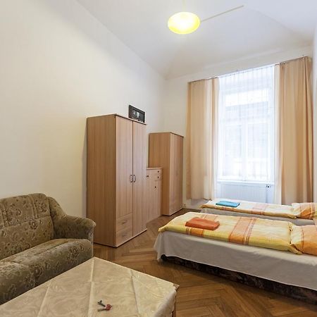 Gallery Hostel Prag Exterior foto